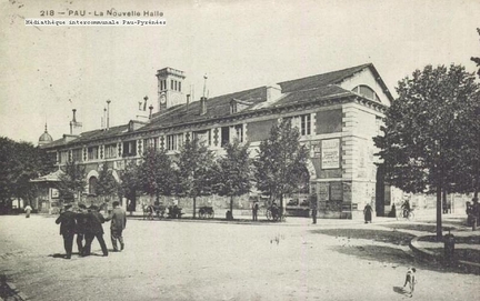 Halles centrale de Pau, place des Écoles (actuelle place de la République) - Archives municipales de la ville de Pau