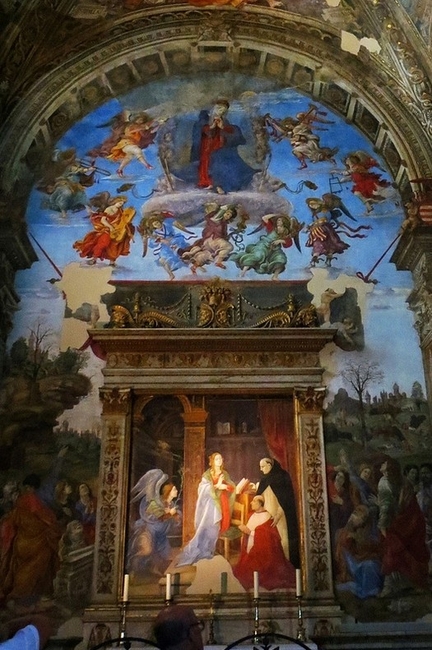 Chapelle Carafa, église Santa Maria sopra Minerva (1488-1493), fresque, retable: Vierge à qui Saint Thomas d’Aquin présente le Cardinal Carafa, fresque: assomption de la Vierge, Rome - Italie