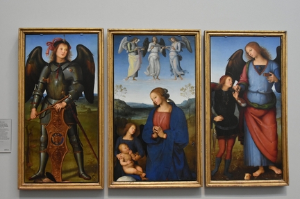 A gauche: L'Archange Michel, au centre: Vierge et l'enfant avec un ange, à droite: L'Archange Raphaël et Tobie (1496-1500), huile avec quelques tempera sur panneau bois, 114 x 63, cm, National Gallery, Londres - Grande-Bretagne