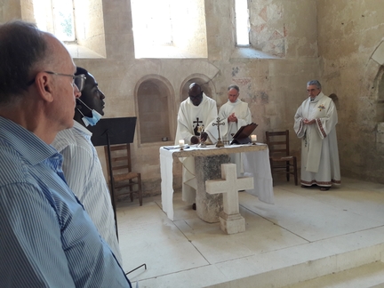 2020/07/16 - Abbaye Saint-Hilaire - Conférence par le père Serge Cuenot, missionnaire OMI-Lumières - Témoignages sur 50 ans de vie missionnaire, d’hier à aujourd’hui