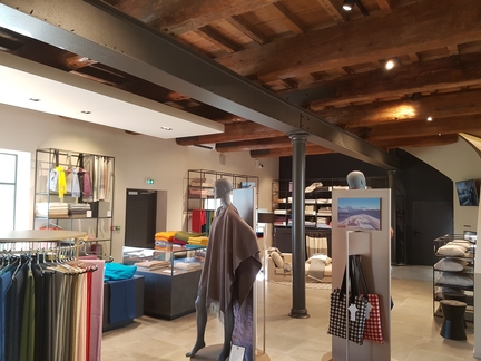 Brun de Vian-Tiran - La Filaventure, musée sensoriel des fibres nobles, L'Isle-sur-la-Sorgue,le 22.03.2019 - Boutique