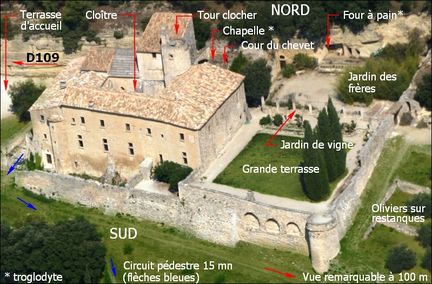 Vue aérienne de l'abbaye Saint-Hilaire - Photo Jean Marc Rosier